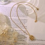 Geometric Irregular Concave-Convex Imitation Walnut Shell Pendant Necklace Stainless Steel Plated 18K Gold Head Ornament