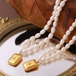 French Sweet Cool Gold Square Plate Pendant Natural Freshwater Pearl Necklace Mild Luxury Retro Elegant