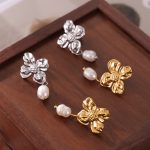 Hepburn Graceful Elegant Freshwater Pearl Pendant Earrings Female Texture Flower Design Ear Studs