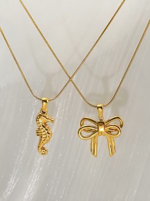 Simple Stainless Steel Butterfly Haima Clavicle Chain Female Plated 18K All-Match Necklace
