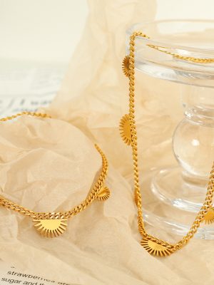 Unique Personality Hip Hop Radiant Semicircle Sun Pendant Stitching Cuban Link Chain Design Stainless Steel Necklace