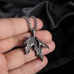 Retro Distressed Leaf Necklace Trendy Men's Hip Hop Stainless Steel Pendant Ins Cold Couple Women's Fashion Accessories