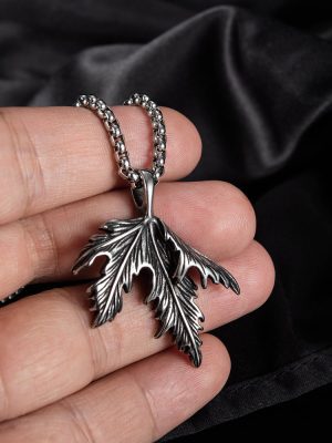 Retro Distressed Leaf Necklace Trendy Men's Hip Hop Stainless Steel Pendant Ins Cold Couple Women's Fashion Accessories