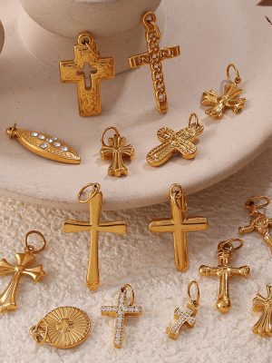 Vintage Cross Pendant Necklace Female Design Hip Hop Jewelry Female