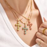 Loving Heart Zircon Cross Clavicle Chain Stainless Steel Gold-Plated Light Luxury High-Grade Female Accessories Necklace Accessories