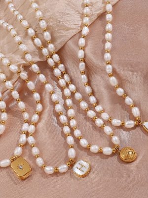 Non-Beaded Freshwater Pearl Pendant Necklace Stainless Steel Plated 18K Gold Light Luxury Ornament