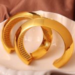Light Luxury Wide Gold Bracelet Geometric Glossy Design Atmospheric Versatile Opening