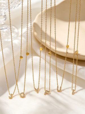New Stainless Steel 26 Letter Pendant Necklace 18K Gold Plated Inlaid Zircon Light Luxury Volkswagen Style