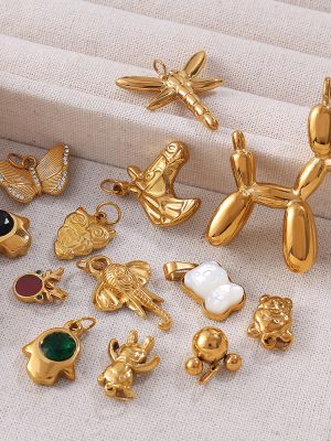 New DIY Ornament Accessories Small Dragonfly Bear Inlaid Zircon Stainless Steel Plated 18K Gold Pendant Necklace for Women