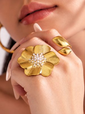 New Geometric Flower Inlaid Shell Pearls Ring Stainless Steel 18K Gold Plating Design Bracelet