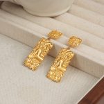 New Personalized Retro Design Stainless Steel Gold-Plated Long Square Pleated Earrings Female Earrings