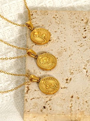 Creative December Lily round Plate Pendant Stainless Steel Necklace Simple Clavicle Chain for Men and Women New
