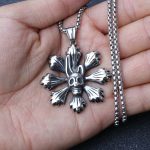 color: Skull Flower + Stainless Steel Chain
