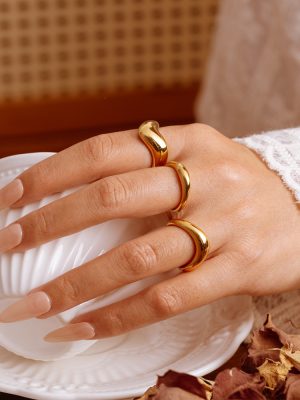 INS Trendy Cold Stainless Steel 18K Gold Plated Arc Sparkling Style Simple Bracelet Ring Female Design Little Finger Ring
