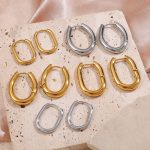 Light Luxury and Simplicity Oval Earclip Earrings Advanced Stainless Steel Atmospheric Plain Ring Female New Earrings