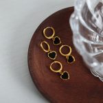 New High-Grade Light Luxury Black Drip Glazed Peach Heart Stainless Steel Gold-Plated Earrings Design Ornament Women