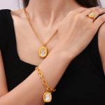 Light Luxury and Simplicity Cold Ornament Texture Oval Brand Diamond-Studded Design Stainless Steel Jewelry Set Batch