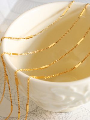 Exquisite and Small Korean Simple Stitching Stainless Steel Gold-Plated Necklace Versatile Design Clavicle Chain