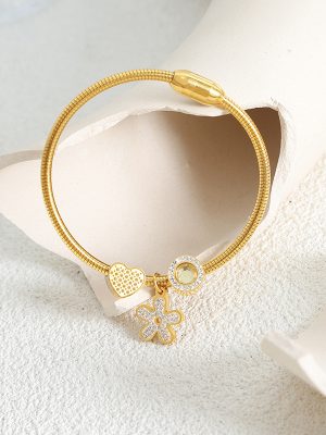 New All-Match Personalized Pendant Bracelet Magnetic Female Temperament Electroplating Non-Fading Stainless Steel Bracelet Ornament