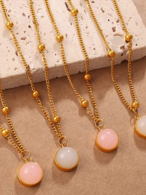 Light Luxury Gold Necklace Beaded Cobblestone Pendant Necklace Pink and White Color Gem Pendant Simple Temperament Necklace