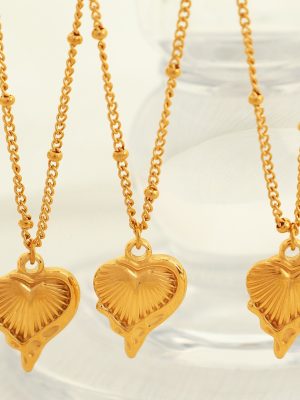 New Light Luxury Tulip Lace Pendant Necklace 18K Gold Plating