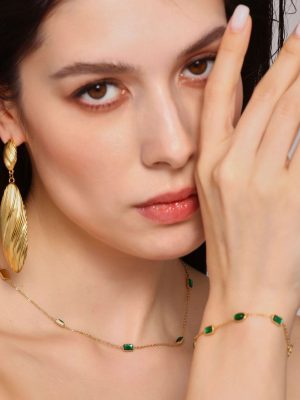 Stainless Steel Hand-Inlaid Emerald Zircon Necklace Bracelet Elegant Exquisite Suit for Women