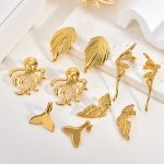 Geometric stainless steel earrings, light luxury, high-end wing-shaped vintage earrings for women, designer butterfly studs.
