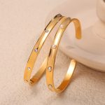 Full Diamond Simple C- Shaped Open-Ended Bracelet Non-Fading Light Luxury Style