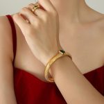 color: Z002-Green Zircon Bangle 10MM