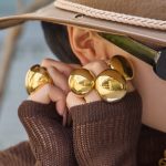 Retro Stainless Steel Glossy Carved Oval Ring 18K Gold Color Protection Design Light Luxury Ring