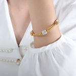 color: Z299-Gold Bangle