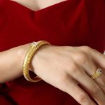 color: Z002-White Zircon Bangle 12MM
