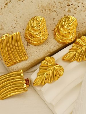 Curved Leaf Earrings Stainless Steel All-Matching Graceful New Chinese Stud Earrings for Women
