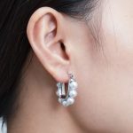 color: Cast Pearl Earrings Steel Color