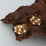 French Style Classical Retro Corrugated Wave Imitation Pearl Ring Simple Temperament Design Stainless Steel Gold Plated Ornament Female