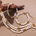 French Oval Buckle Freshwater Pearl Bracelet Stainless Steel 18K Gold Plated Light Luxury Necklace Ornament Women