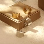 Simple and Cool Exquisite Glossy C- Shaped Wide Face High Class Elegant Personality Stainless Steel Studs Earrings