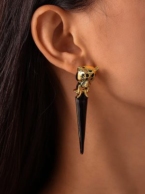 Leopard Head Zircon Triangle Stud Earrings Magazine Queen Copper Material Gold Plated Exaggerated Personalized Fashionable Earrings for Women