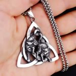 color: Triangle + Steel Chain