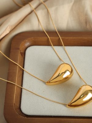 New Versatile Personalized Design Stainless Steel Gold Plated Water Drop Pendant Clavicle Chain Necklace Ornament