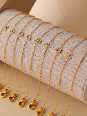 Light Luxury and Simplicity Inlaid Zirconium 26 Letters Love Pendant Bracelet Stainless Steel Plated 18K Gold Stacked Commuter Bracelet