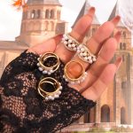 Hepburn Elegant Gentle Shell Pearls Inlaid Design Ring Temperament Wild Stainless Steel Gold Plated Diamond Index Finger Ring