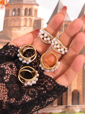 Hepburn Elegant Gentle Shell Pearls Inlaid Design Ring Temperament Wild Stainless Steel Gold Plated Diamond Index Finger Ring