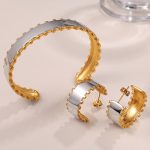 Light Luxury Wide Surface Plated 18K Gold Bracelet Set Advanced Geometric Shape Earrings for Women