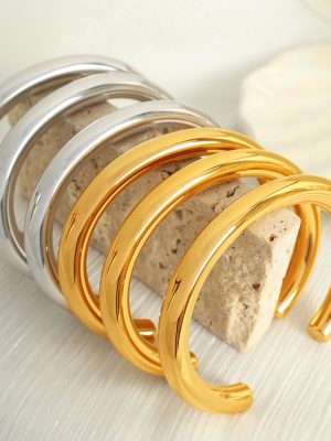 Stainless Steel C- Shaped round Bracelet Wide Glossy Bracelet