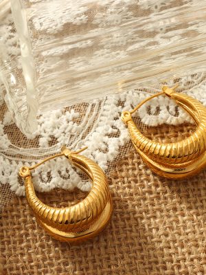 New Exaggerated and Personalized Geometric Design Stainless Steel Gold-Plated U-Shaped Twill Earrings for Women Creative Ornament