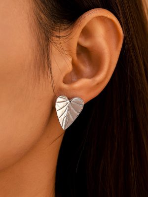 Ornament Ins Love Leaf Pattern Road Stud Earrings Stainless Steel PVD Plating Simple Earrings
