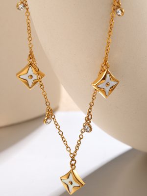 Light Luxury Geometric Flower Zircon Pendant Necklace Design Necklace Temperament Clavicle Chain Necklace