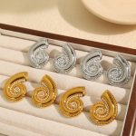 New Light Luxury High-Grade Conch Earrings Female Temperament 18K Gold Exaggerated Stainless Steel Earrings Earrings Earrings