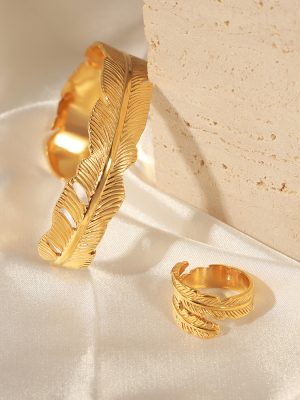 New Personalized Design Stainless Steel Gold Plated Simple Feather Open Bracelet Ring Ornament